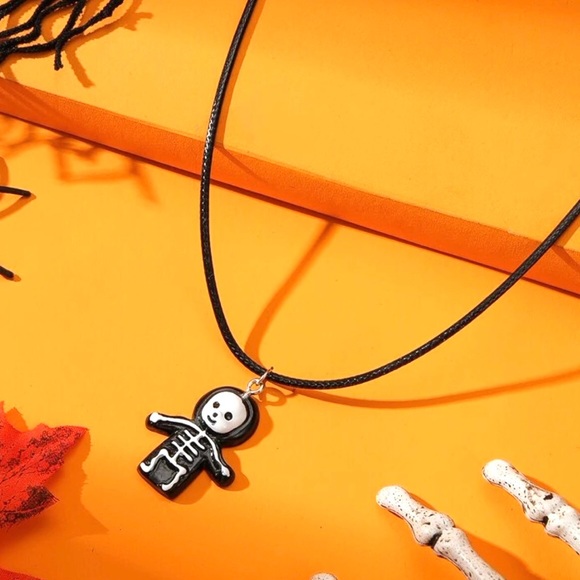 Skelly Buddies~ Baby Toddler Skeleton Black White Handpainted Halloween Necklace - Picture 2 of 5
